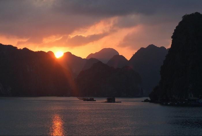 Anh Thuan Hotel 1 Cat Ba Island Luaran gambar