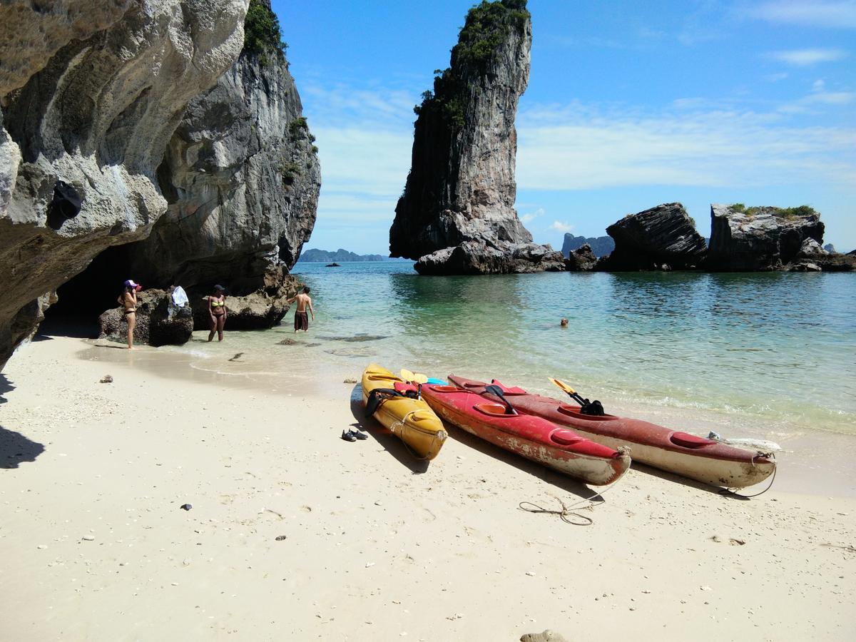 Anh Thuan Hotel 1 Cat Ba Island Luaran gambar